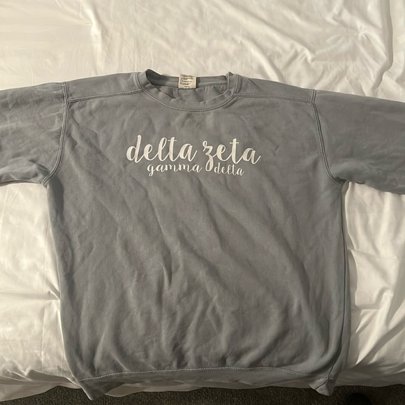 Delta Zeta Crewneck - Picture 1 of 2